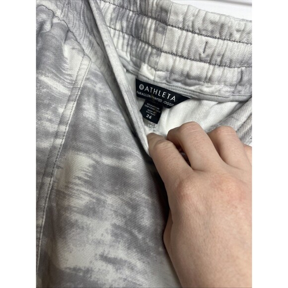 Athleta‎ Printed Farallon Jogger Women's 26 White Gray Tapered Leg Sweatpants - Picture 3 of 3